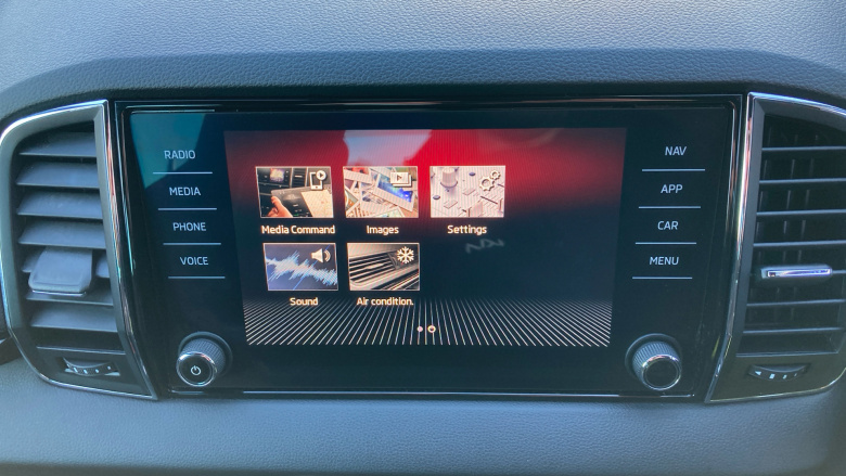 Skoda Karoq 1.5 TSI Sport Line 4x4 5dr DSG Petrol Estate